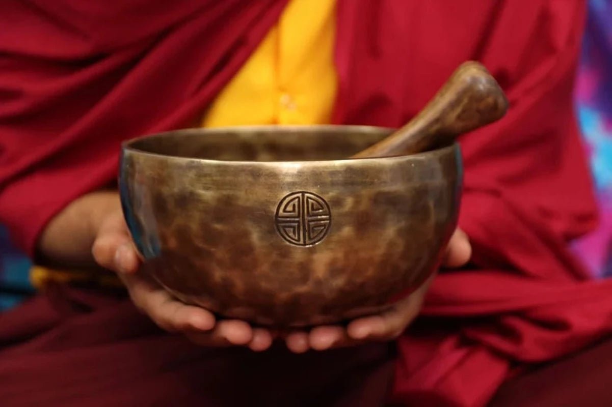 Full Moon Tibetan Singing Bowl - Nalo Healing