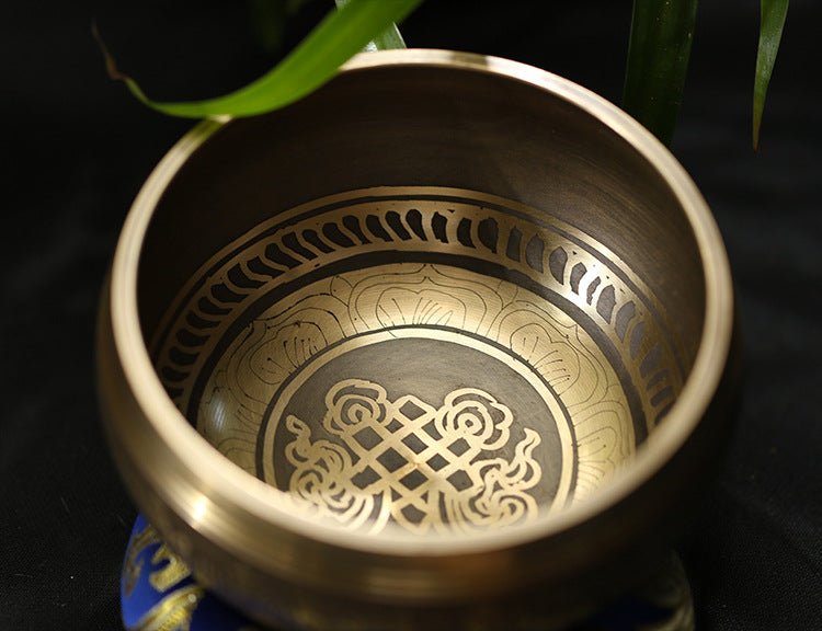 Auspicious Knot Singing Bowl - Nalo Healing